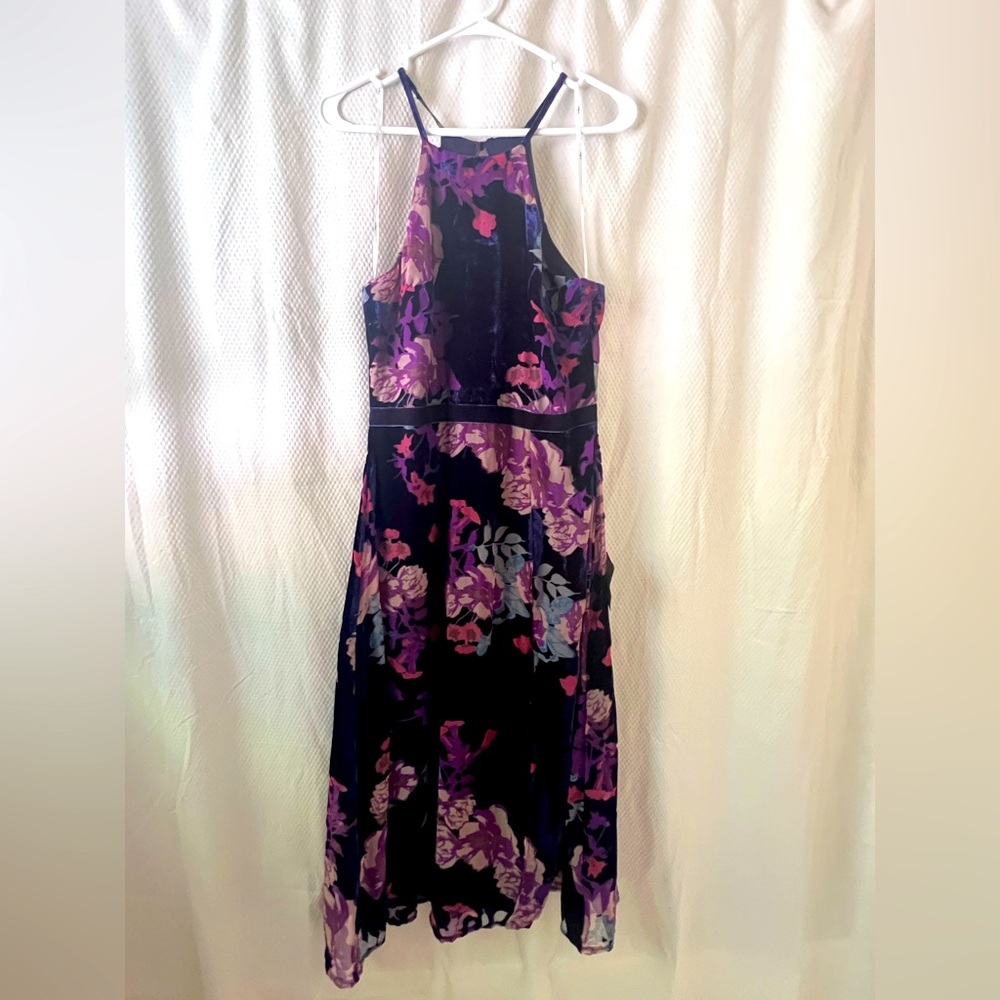 Lulu’s navy and purple velvet floral dress
